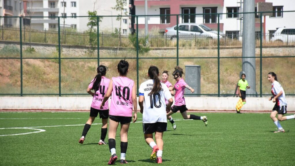 kadinlar-3.-lig’de-kirikkale-derbisi-nefes-kesti