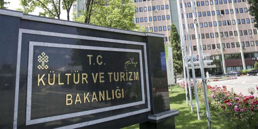 kultur-ve-turizm-bakanligi-personel-aliyor:-basvurular-basladi!