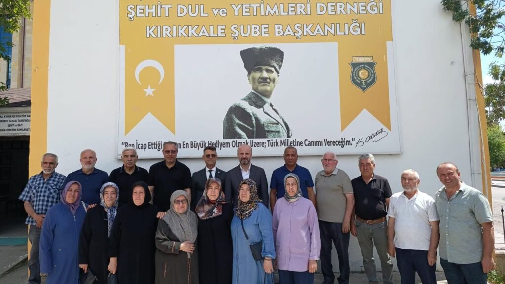 il-muftusu-kotan-sehit-yakinlari-ve-gazilerle-bulustu