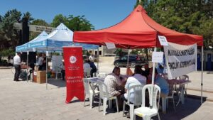 Cumhuriyet Meydanı’nda Hayır Çarşısı Kuruldu