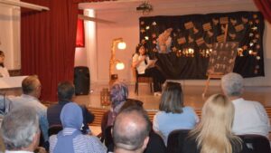 Şiir Dinletisinde Duygular Konuştu