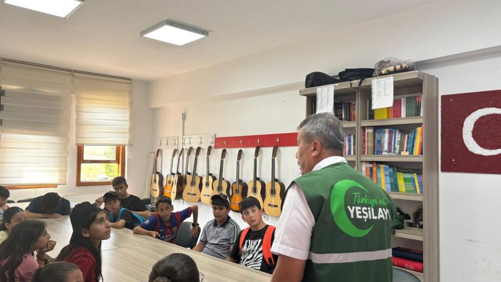 yesilay’dan-baliseyhli-cocuklara-farkindalik-etkinligi