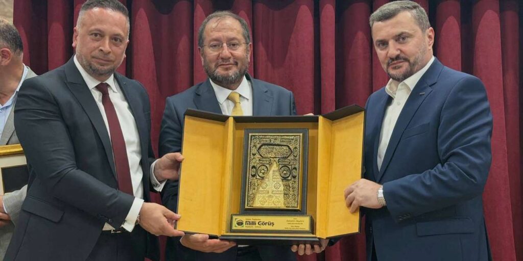 150-avrupali-genc-kirikkale’de-bulustu:-islami-degerler-kulliyesi’ne-buyuk-odul