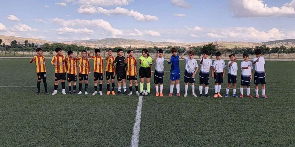 kirikkale-futbolunun-gelecegi-bu-sahada-yetisiyor:-u-12-ligi-bahsili’da-tam-gaz