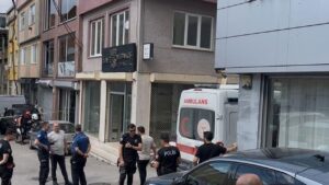 Kadın İş Ortağını Vurdu, Canına Kıydı