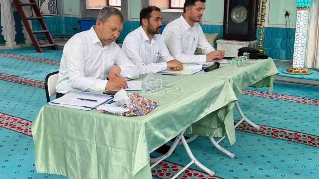odunpazari’nda-ezani-guzel-okuma-ve-etkili-hutbe-sunumu-yarismalari-yapildi