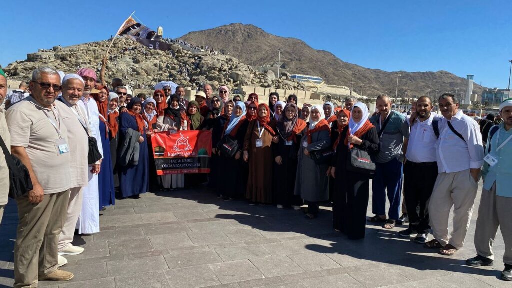 umre-dostlari-kirikkale’de-bir-araya-geldi