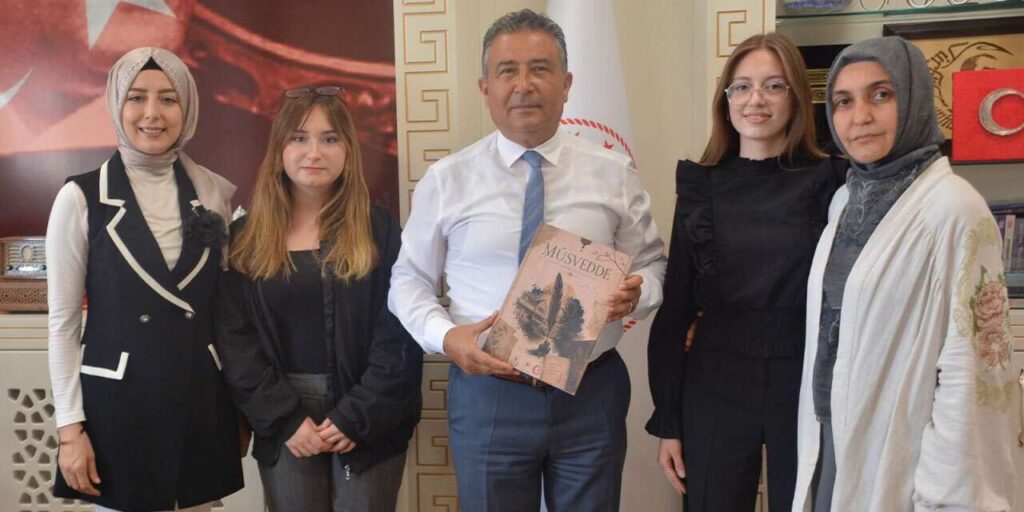 edebiyat-eserleri-atolyelerde-filizlendi