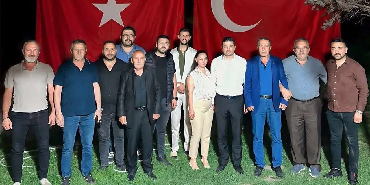 ilk-oturumda-tam-kadro!-mhp-yahsihan-ilce-baskanligi-yeni-doneme-basladi