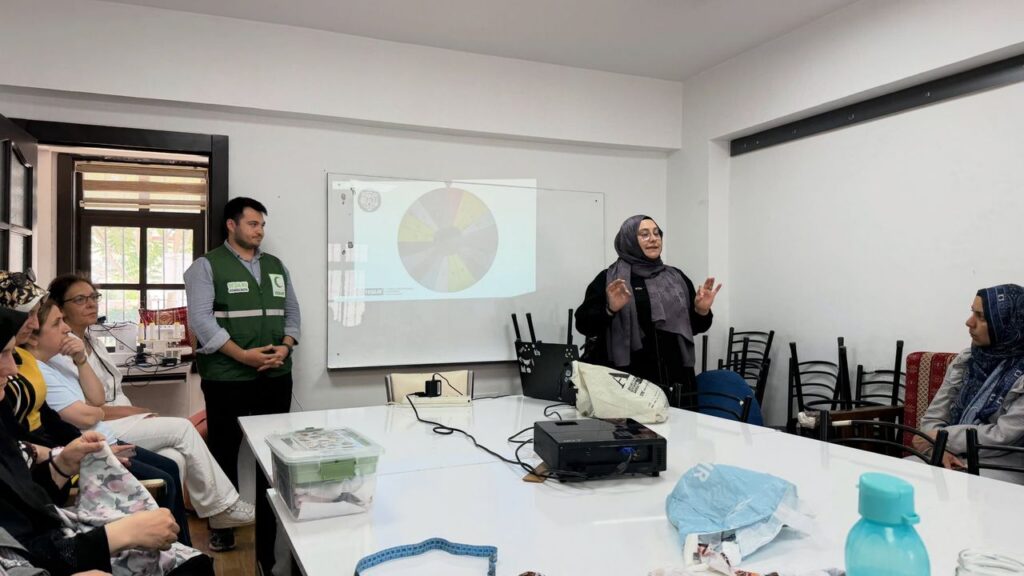 yesilay’dan-kursiyerlere-farkindalik-programi
