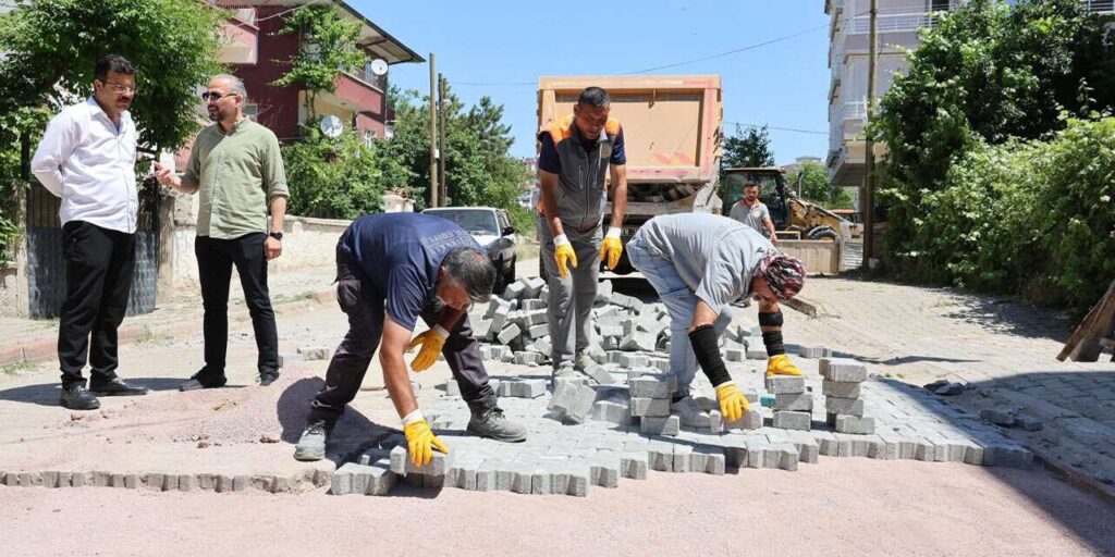 kirikkale’de-durmak-yok!-11-mahallede-gece-gunduz-calisma