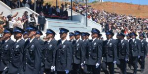Yeni mezun polislere kritik uyarı: “Aklınızı kimseye kiraya vermeyin”