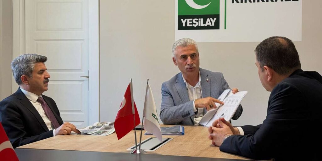 btp’den-yesilay’a-ziyaret:-bagimsiz-nesiller-icin-ortak-calisma-mesaji