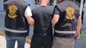 Cinayet hükümlüsü 2 firari, polis ekiplerince yakalandı