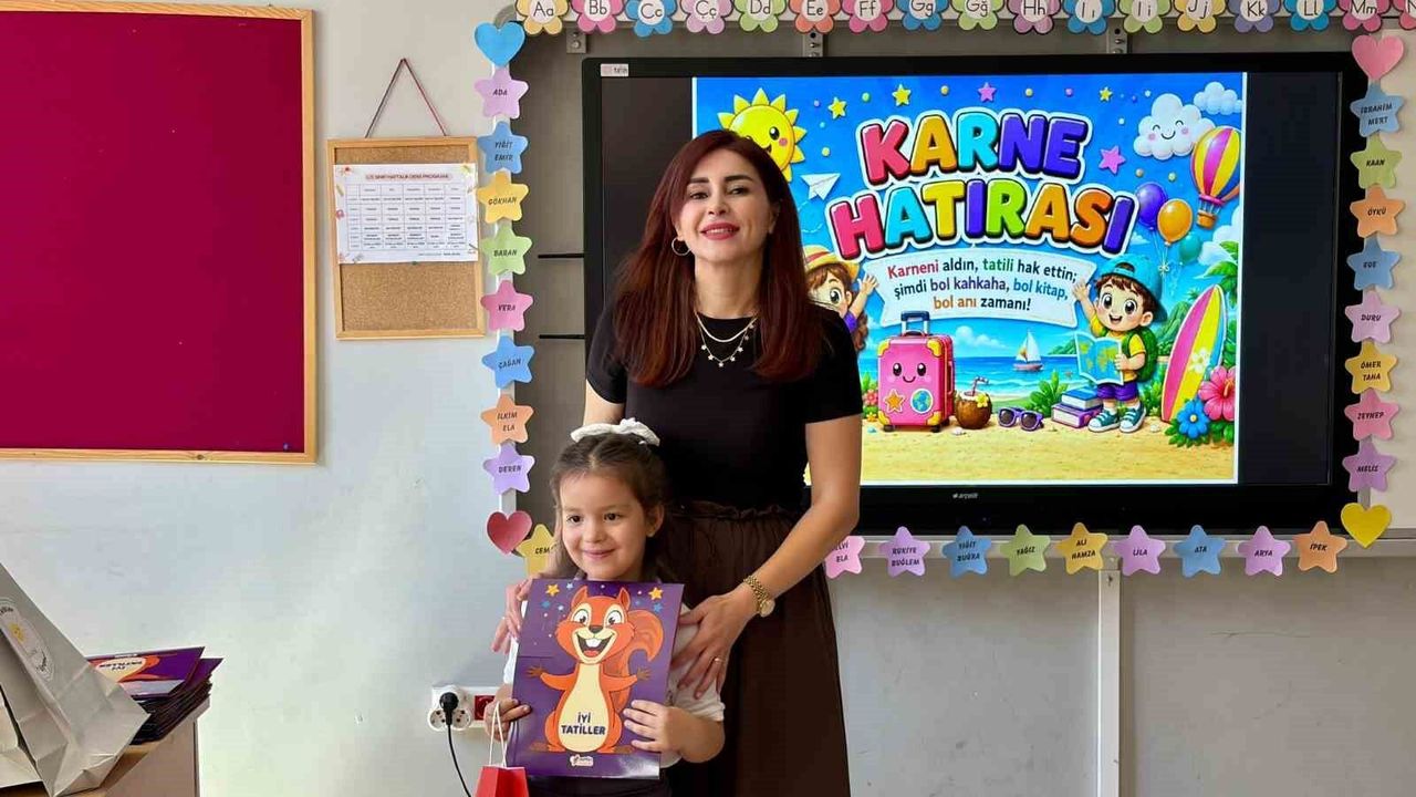 yaklasik-18-milyon-ogrenci-karnelerini-alarak-yaz-tatiline-girdi