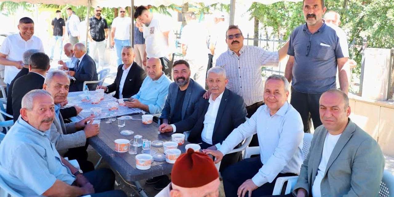 tum-ilceyi-birlestiren-anlamli-bulusma:-yahsihan-carsisinda-muharrem-ayi-coskusu