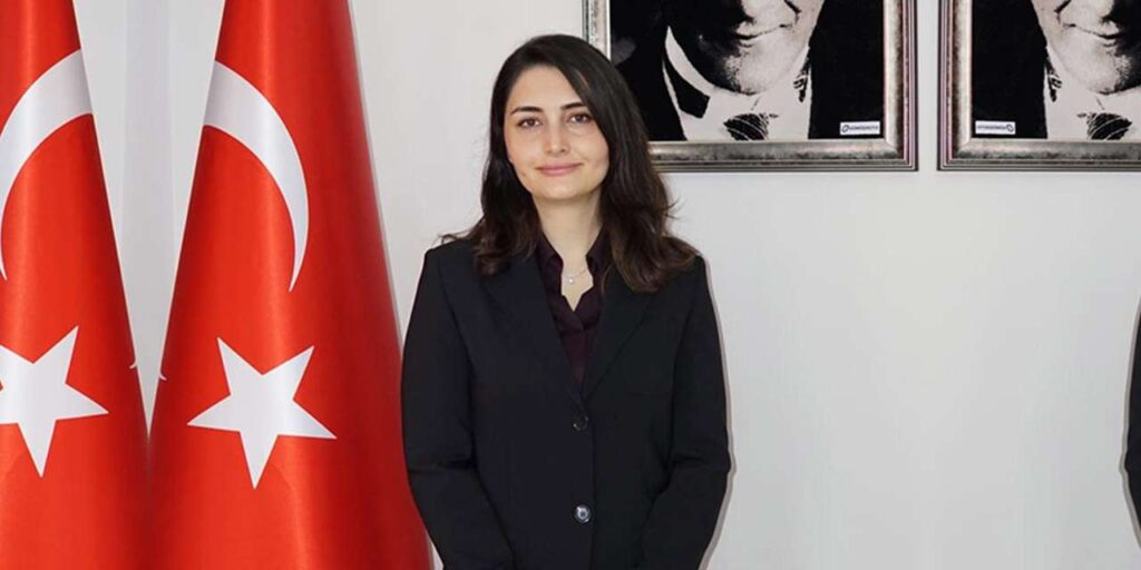 bahsili-kaymakami-fidan-bozkir-gorevinden-ayrildi:-tum-ilceden-helallik-istedi