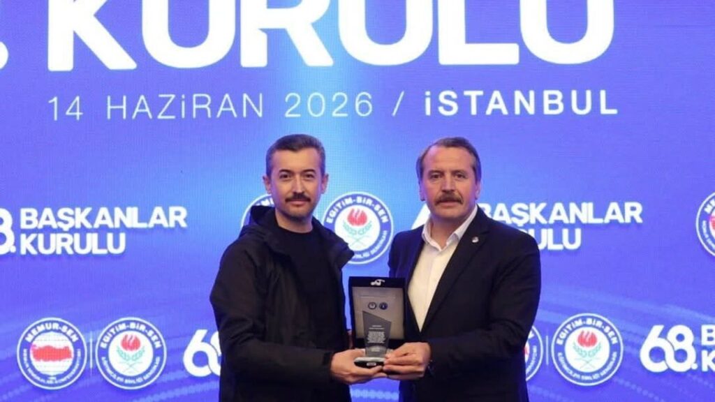 kirikkale-egitim-bir-sen’e-basari-odulu
