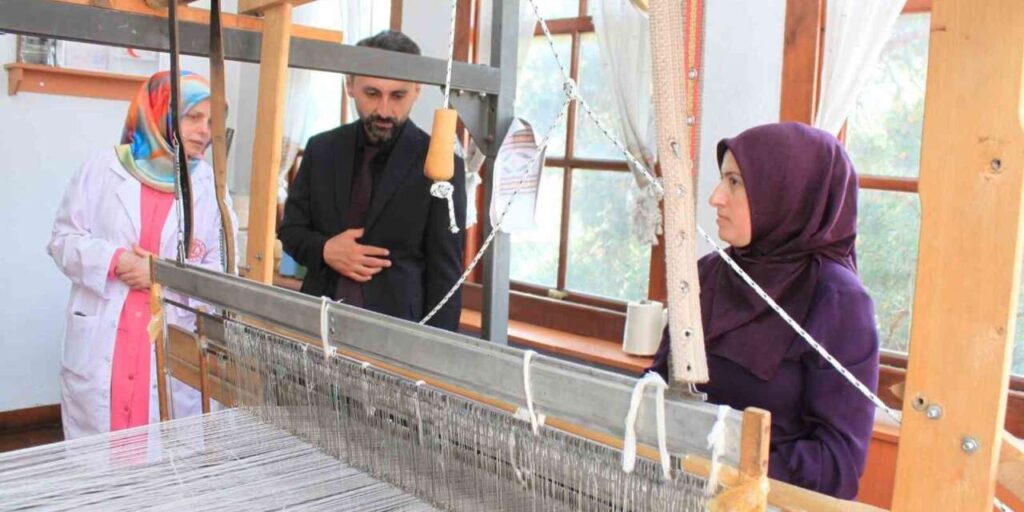 fabrika-gibi-calisiyor:-egitim,-uretim-ve-istihdam-bir-arada