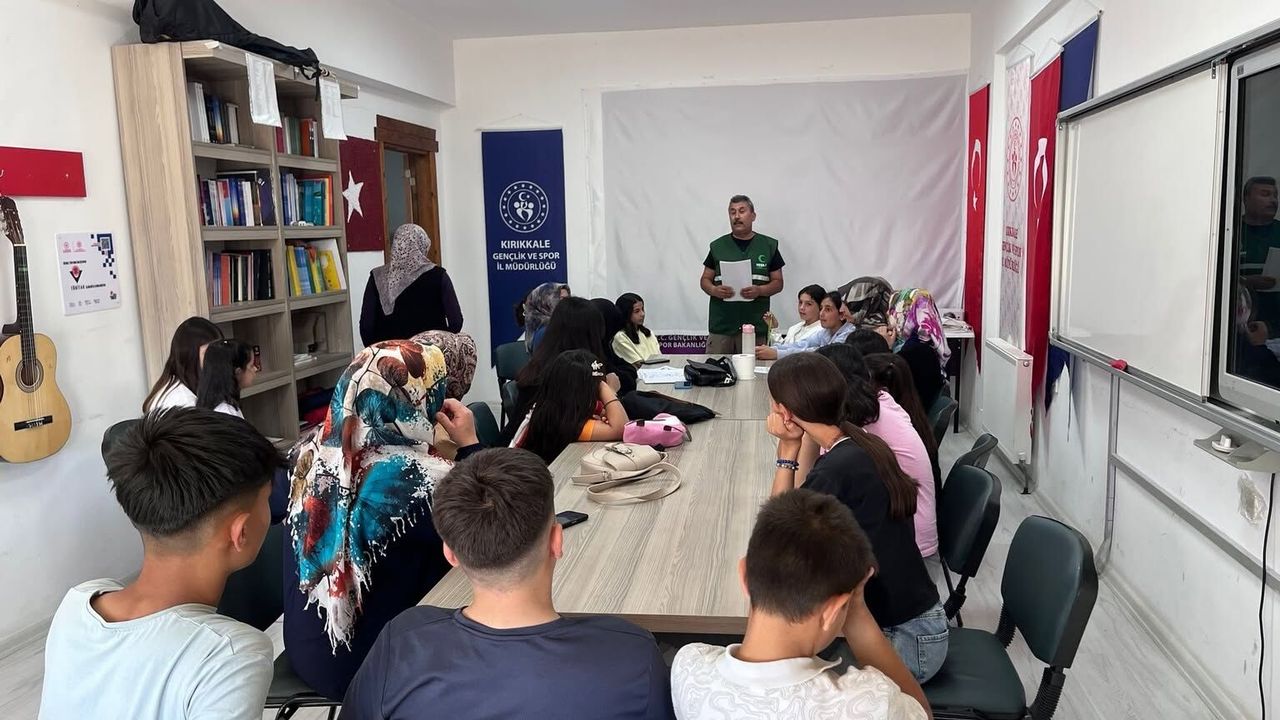 yesilay’dan-baliseyh’te-tutun-bagimliligi-egitimi