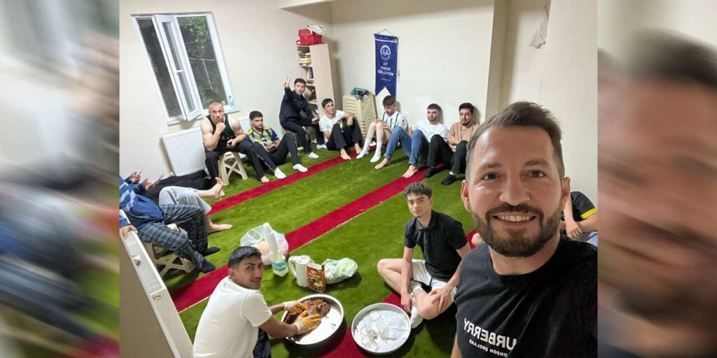 keskin’de-yurt-ogrencilerine-cig-kofteli-veda