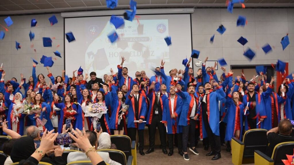 kirikkale-universitesi-iibf-mezunlarini-ugurladi
