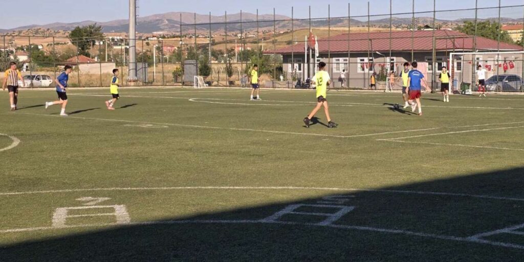 kirikkale’de-gelecegin-futbolcu-yildizlari-sahaya-indi!