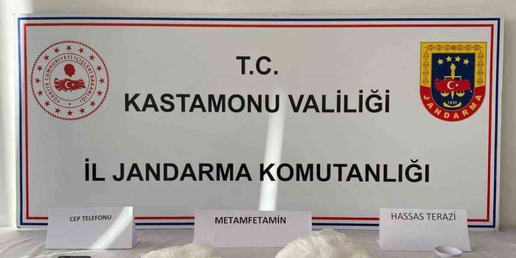 “uyusturucu-ticareti”-sucundan-tutuklu-yargilanan-saniktan-ilginc-savunma:-“safligimdan-yararlandilar”