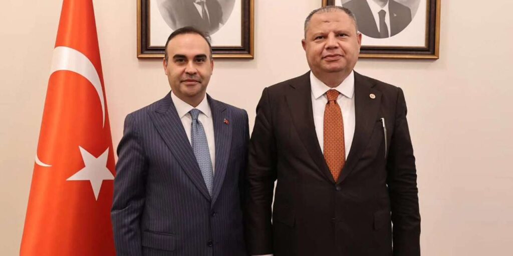 kirikkale’nin-“savunma-sanayii-sehri”-kimligi-gucleniyor:-halil-ozturk,-bakan-kacir-ile-tbmm’de-bulustu