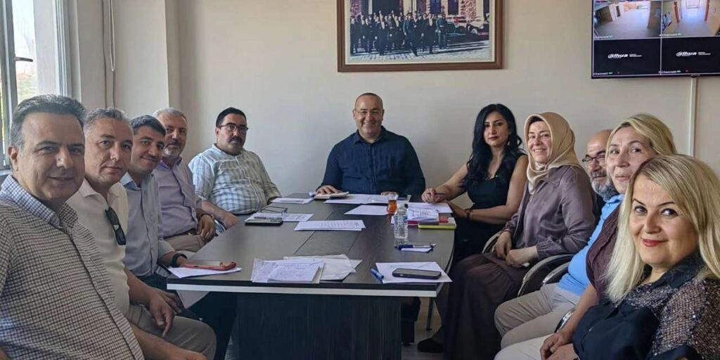 bahsili’da-egitime-sene-sonu-nesteri:-mudurler-kurulu-ahmet-ulger-baskanliginda-toplandi!