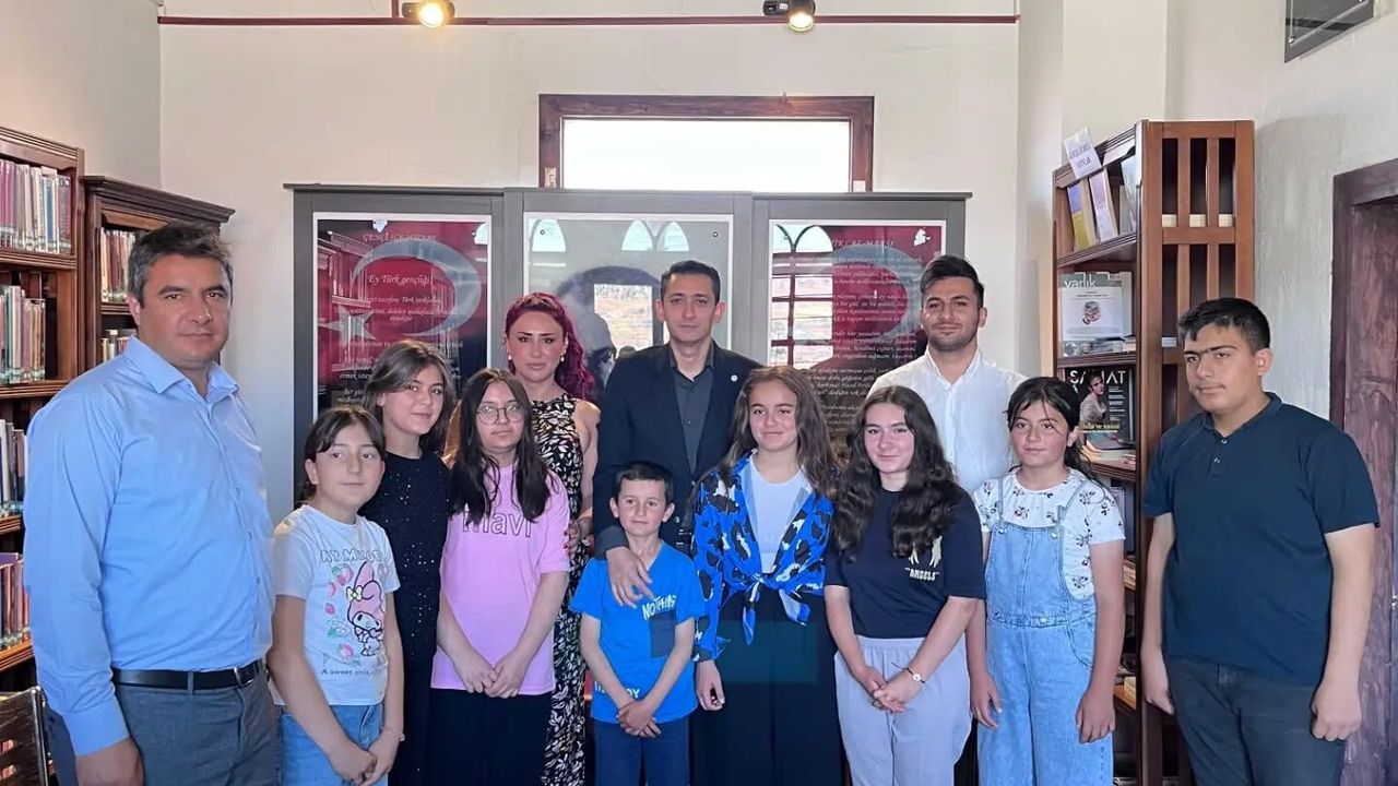 keskin’de-en-cok-kitap-okuyanlar-odul-aldi