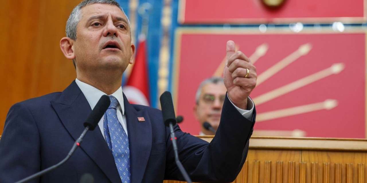 ozgur-ozel’den-tarihi-chp-grup-toplantisi-aciklamasi:-“yeni-partimizi-kuruyoruz!”
