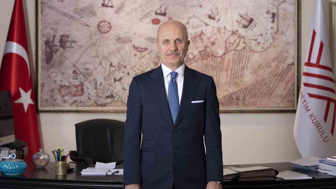 yok-baskani-ozvar:-‘sevgili-gencler,-yapay-zeka,-dijital-teknolojiler-ve-gelecegin-mesleklerine-yonelik-programlarimizi-degerlendirmenizi-tavsiye-ediyorum’