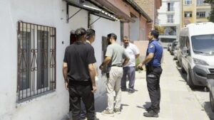 Arkadaşı Tarafından Evinde Ölü Bulundu