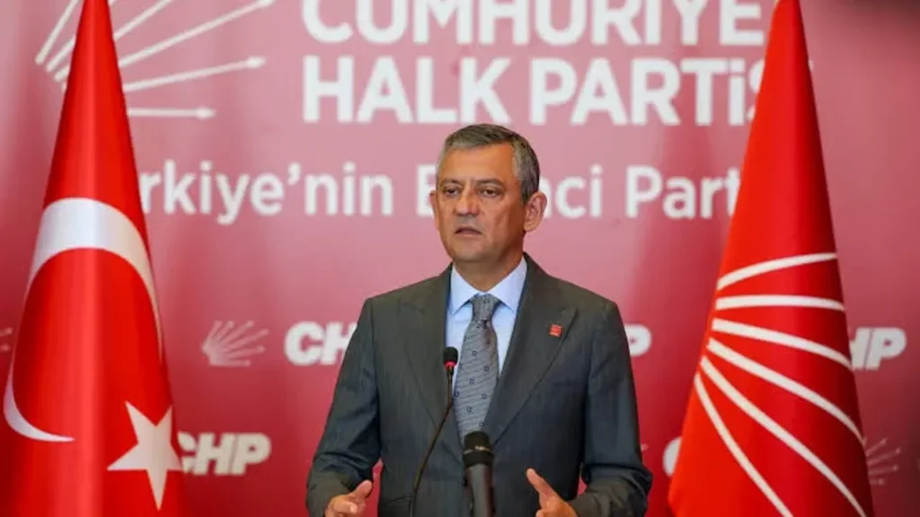 ozgur-ozel:-yeni-partiyi-hep-birlikte-kuruyoruz