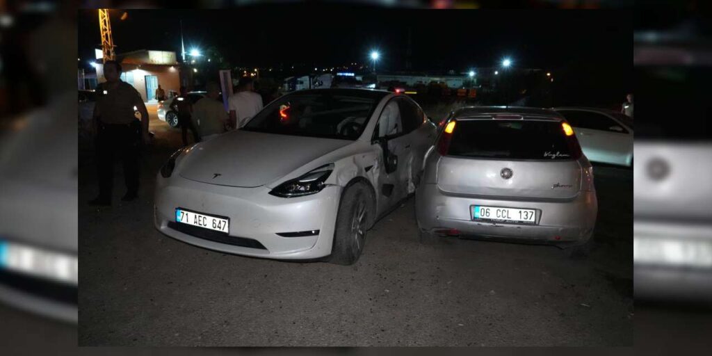 kirikkale’de-iki-otomobil-carpisti:-4-yarali