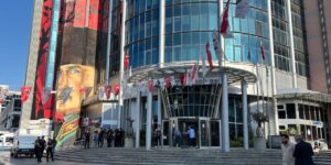 Belediye operasyonunda 30 şüpheli adliyeye sevk edildi