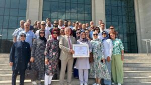 Recep Akdoğan Mazbatasını Teslim Aldı