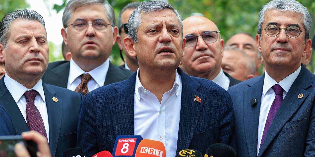 ozgur-ozel:-yeni-parti-hakkinda-ilk-kez-acikladi