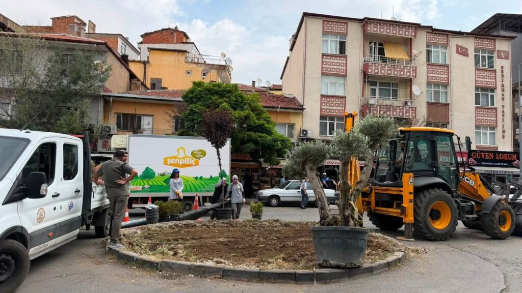 kirikkale’de-kavsaklar-ve-yesil-alanlar-guzellesiyor