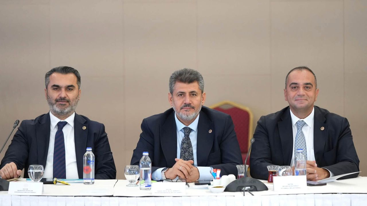 mustafa-kaplan’dan-egitim-icin-ankara-mesaisi