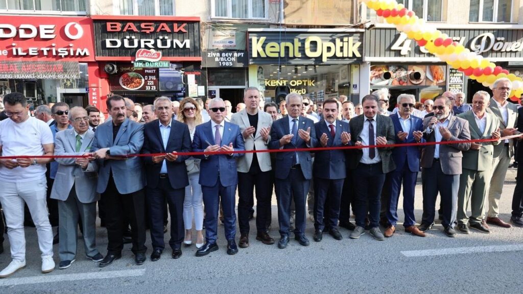 sivas-gazeteciler-cemiyeti-yeni-hizmet-binasina-kavustu