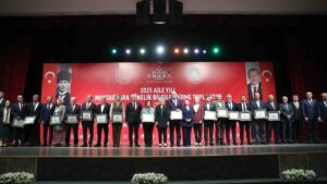 Aile ve Sosyal Hizmetler Bakanlığı, 81 ilde 23 bin 150 muhtara sosyal hizmet modellerini anlattı