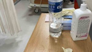 Vücudundan 5 günde 62 parça uyuşturucu çıktı