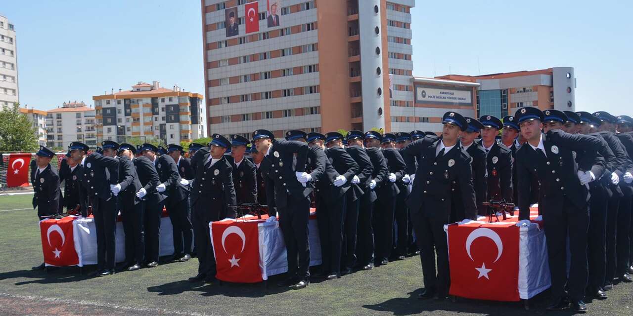 polis-olmak-isteyenler-mujde:-pmyo-icin-alim-yapilacak