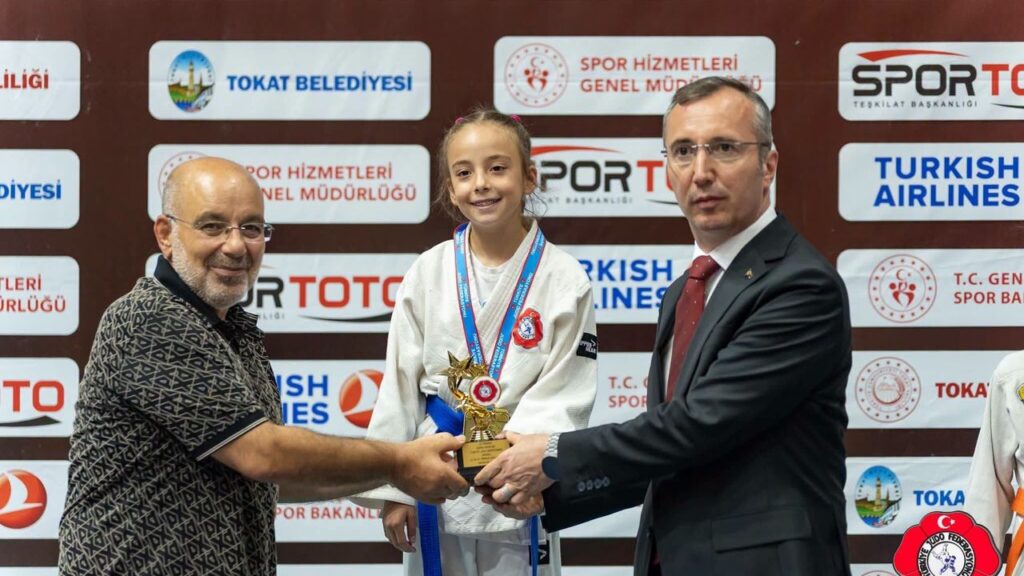 kirikkale’ye-judoda-altin-madalya