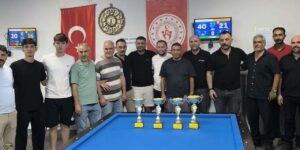 Bilardo turnuvasının şampiyonları ödüllendirildi