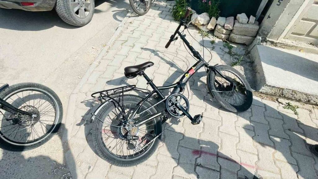 pikabin-carptigi-bisikletli-cocuk-yaralandi