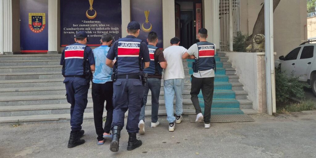 kirikkale’de-jandarmadan-kacamadilar:-hapis-cezasi-bulunan-4-kisi-tutuklandi