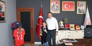 O bir Türkiye Şampiyonu: Melek Su Özcan gururlandırdı